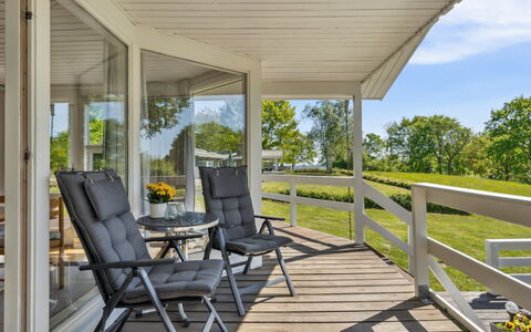 Conradine - 600M from the Sea: Appartement, Condominium, Landgoed, Balkon, Villa, Hotel