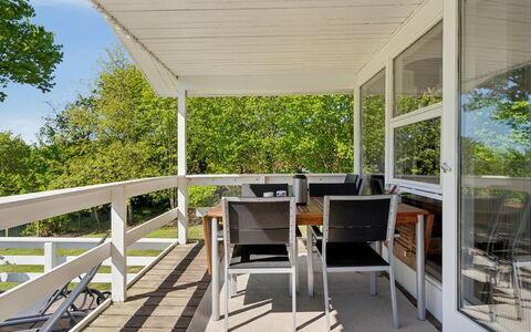 Conradine - 600M from the Sea: Appartement, Condominium, Landgoed, Balkon, Villa, Hotel