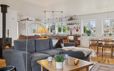 Jenvold - 950M from the Sea: Appartement, Condominium, Landgoed, Balkon, Villa, Hotel