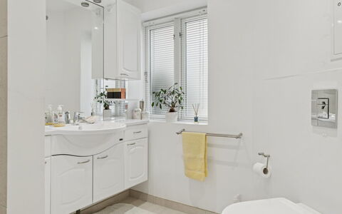Jenvold - 950M from the Sea: Appartement, Condominium, Landgoed, Balkon, Villa, Hotel