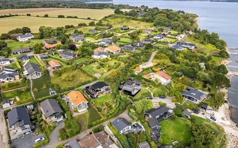 Gesine - 50M to the Fjord: Woongebied, Landschap, Kust En Oceanic Landvormen, Kust, Landgoed, Voorstad, Vogelperspectief, Kust, Baai, Dorp
