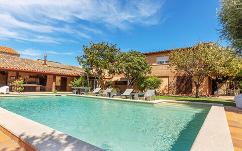 Top Villa Chantal Airco: Zwembad, Woongebied, Toevlucht, Landgoed, Hacienda, Eco Hotel, Waterpartij, Villa, Schaduw, Landscaping