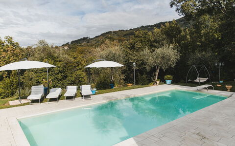 Villa Vernazza: Zwembad, Toevlucht, Vrije Tijd, Buitenmeubels, Samengesteld Materiaal, Eco Hotel, Waterpartij, Schaduw, Thermae, Flagstone