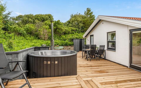 Annemone - 900M from the Sea: Landgoed, Schaduw, Oprit, Boerderij