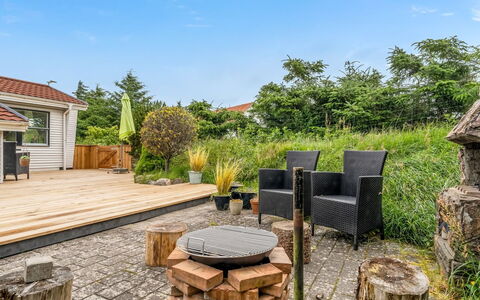 Annemone - 900M from the Sea: Landgoed, Schaduw, Oprit, Boerderij
