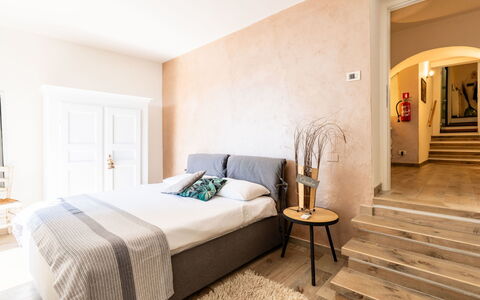 Al Forte: Meubilair, Interieur Ontwerp, Flooring, Verdieping, Muur, Bed, Slaapkamer, Hout, Kamer, Houten Vloer