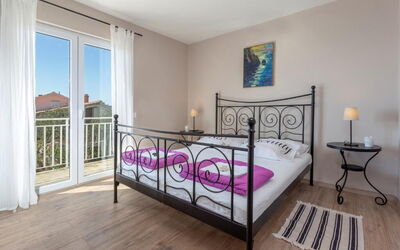 Peaceful Apartment With Beautiful View - Hvar