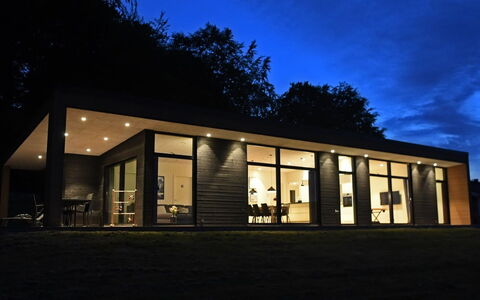 Hildegunda - 600M from the Sea: Dak, Huis, Huis, Verblijf, Deur, Siding, Dek, Veranda, Plank, Hardwood