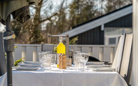 Henri - 1.2Km from the Sea: Landgoed, Schaduw, Oprit, Boerderij