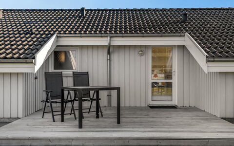 Henri - 1.2Km from the Sea: Landgoed, Schaduw, Oprit, Boerderij