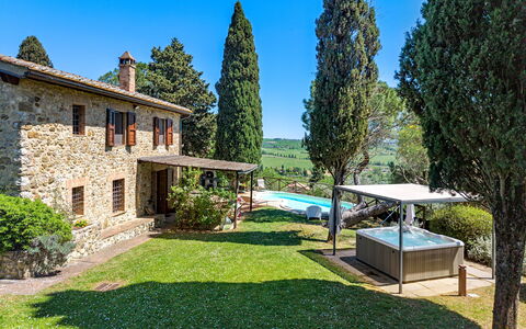 Capanna al Lago, Chianti Heritage with Vineyards V: Zwembad, Tuin, Landgoed, Boerderij, Backyard, Villa, Werf, Hacienda, Landscaping, Herenhuis