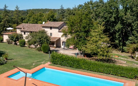 Casale del Timignano, Private Villa with Huge Gard: Zwembad, Woongebied, Huis, Landgoed, Huis, Menselijke Nederzetting, Boerderij, Hacienda, Villa, Tuin