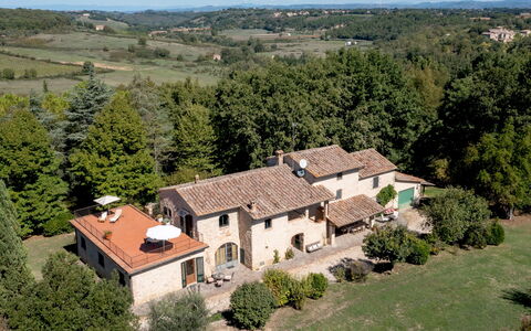 Casale del Timignano, Private Villa with Huge Gard: Gebouw, Huis, Woongebied, Huis, Dak, Architectuur, Landschap, Facade, Buurt, Landelijk Gebied