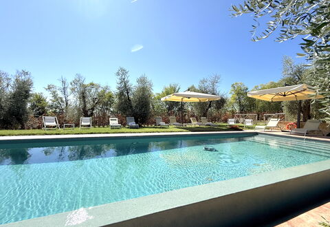 Villa del Mangia, 5Panoramic Pool and Chef Service: Zwembad, Boom, Toevlucht, Buitenmeubels, Tuin, Schaduw, Eco Hotel, Landscaping, Hacienda, Landgoed