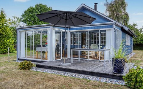 Thorir - 500M from the Sea: Dak, Huis, Deur, Verblijf, Veranda, Tuin, Werf, Garden Gebouwen, Schaduw, Dek