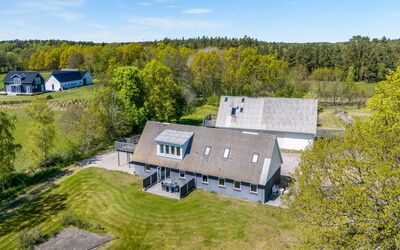 Ilsebeth - 400M from the Sea