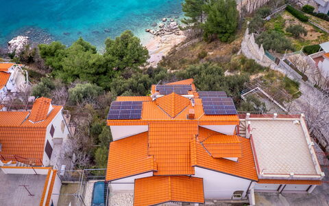 Omiš 902: Kust, Zee, Verblijf, Landgoed, Toevlucht, Eco Hotel, Villa, Baai, Badplaats, Badplaats
