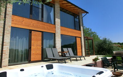 Villa Montello Pool, Jacuzzi, Ac, Wifi, Treviso - Montebelluna, Venetië, Italië