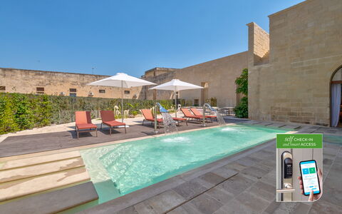 Corte Dei Granai Raro Rooms Collection: Zwembad, Binnenplaats, Hotel, Kamerplant, Hacienda