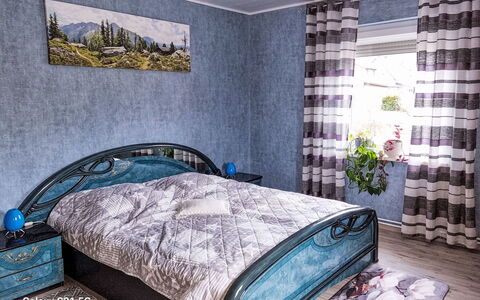 Ludmilla: Bed, Slaapkamer, Meubilair, Bedding, Laken, Linens, Interieur Ontwerp, Bed Frame, Verdieping, Huis
