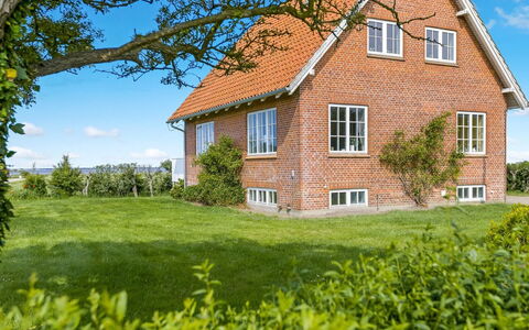 Freja - 12Km from the Sea: Landgoed, Schaduw, Oprit, Boerderij