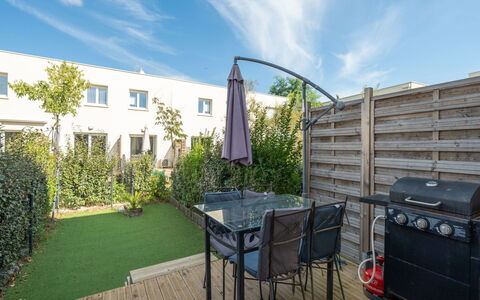 La Dune: Tuin, Buitenmeubels, Meubilair, Backyard, Bloempot, Werf, Binnenplaats, Landscaping, Patio, Buitentafel