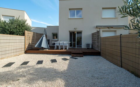 La Dune: Muur, Woongebied, Huis, Samengesteld Materiaal, Beton, Schaduw, Oprit, Tuin, Binnenplaats