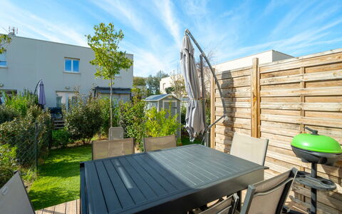 La Dune: Meubilair, Buitenmeubels, Stoel, Schaduw, Buitentafel, Tuin, Dek, Patio, Hardwood, Eco Hotel