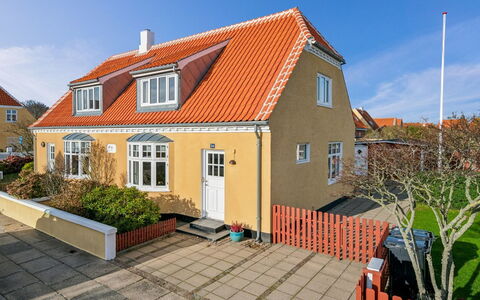 Helemine - 900M from the Sea: Landgoed, Schaduw, Oprit, Boerderij