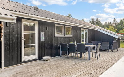 Onni - 2.3Km from the Sea