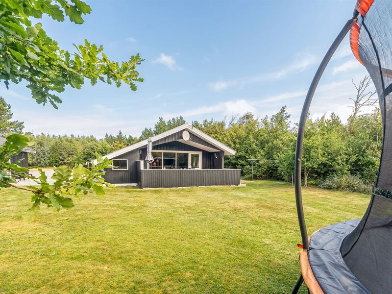Onni - 2.3Km from the Sea