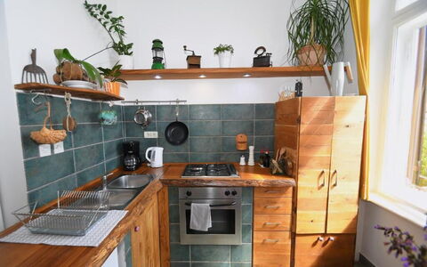 Appartamento Central Sea View Opatija: Keuken, Toestel Van De Keuken, Countertop, Hout, Cabinetry, Major Appliance, Meubilair, Flooring, Gootsteen, Lade