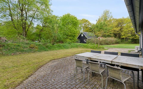 Øgot: Meubilair, Interieur Ontwerp, Flooring, Verdieping, Plafond, Kamer, Stoel, Tafel, Appartement, Keuken En Eettafel