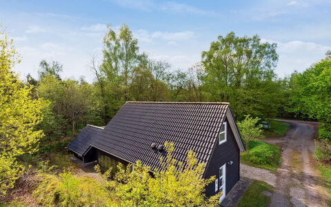 Øgot: Meubilair, Interieur Ontwerp, Flooring, Verdieping, Plafond, Kamer, Stoel, Tafel, Appartement, Keuken En Eettafel