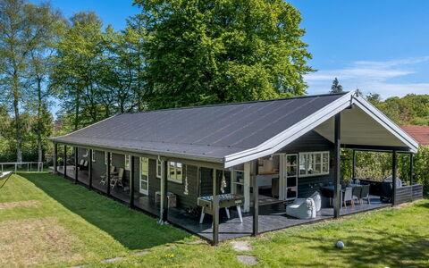 Christin - 275M from the Sea: Dak, Schaduw, Landgoed, Veranda, Outdoor Structuur, Werf, Ontwerp, Luifel, Garden Gebouwen, Siding