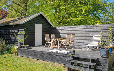 Christin - 275M from the Sea: Hout, Buitenmeubels, Tuin, Meubilair, Plank, Hardwood, Backyard, Siding, Dek, Groundcover
