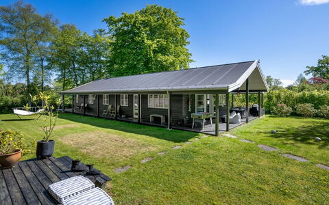 Christin - 275M from the Sea: Gras, Dak, Huis, Huis, Verblijf, Groundcover, Gazon, Landgoed, Tuin, Boerderij