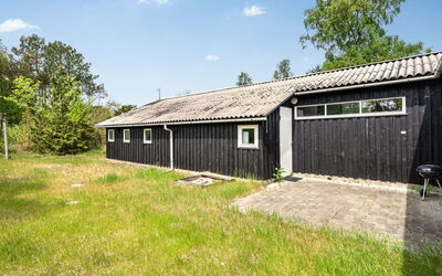 Hælf - 600M from the Sea