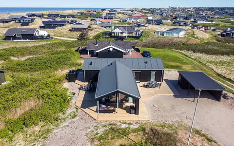 Jouni - 200M from the Sea: Gras, Grasland, Land Lot, Verblijf, Landelijk Gebied, Weide, Garden Gebouwen, Tuin, Schuur