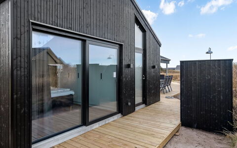 Jouni - 200M from the Sea: Gras, Grasland, Land Lot, Verblijf, Landelijk Gebied, Weide, Garden Gebouwen, Tuin, Schuur