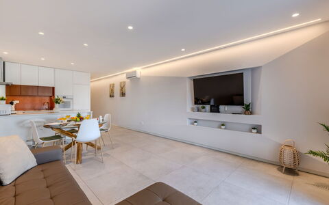Sol Salgado: Interieur Ontwerp, Meubilair, Flooring, Verdieping, Muur, Hout, Bankstel, Plafond, Woonkamer, Kamer