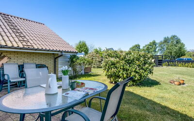 Darina - 150M from the Sea