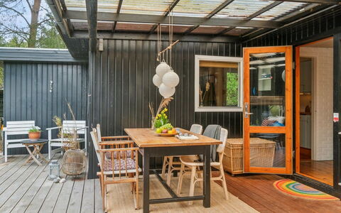 Tatyana - 1.6Km from the Sea: Landgoed, Schaduw, Oprit, Boerderij