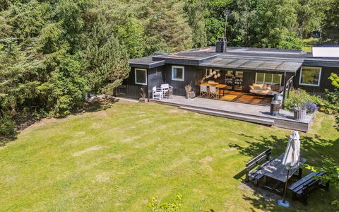 Tatyana - 1.6Km from the Sea: Landgoed, Schaduw, Oprit, Boerderij