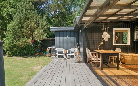 Tatyana - 1.6Km from the Sea: Landgoed, Schaduw, Oprit, Boerderij
