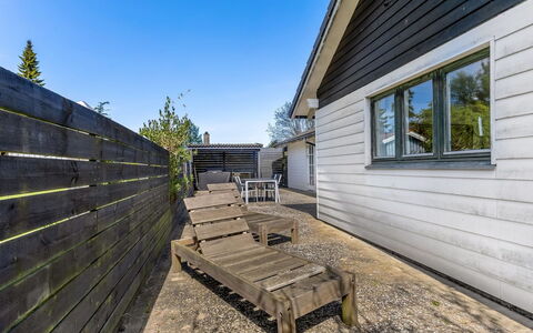 Prohor - 150M from the Sea: Landgoed, Schaduw, Oprit, Boerderij