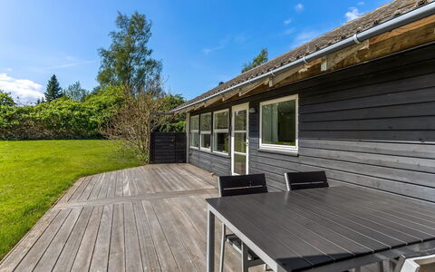 Prohor - 150M from the Sea: Huis, Verblijf, Siding, Hardwood, Schaduw, Plank, Ontwerp, Landgoed, Veranda, Dek