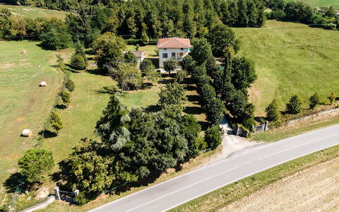 Villa Amelia: Boom, Natuurlijke Omgeving, Landschap, Woongebied, Huis, Huis, Plain, Landelijk Gebied, Land Lot, Landgoed
