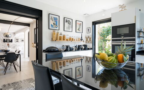 Espérance: Appartement, Schaduw, Condominium, Buitenmeubels, Badplaats, Toevlucht