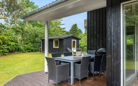 Nanni - from the Sea: Hout, Huis, Veranda, Dek, Hardwood, Dak, Beits, Houten Vloer, Eco Hotel